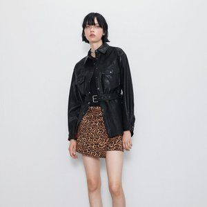 NWT Zara Size M Leopard Animal Print Shorts